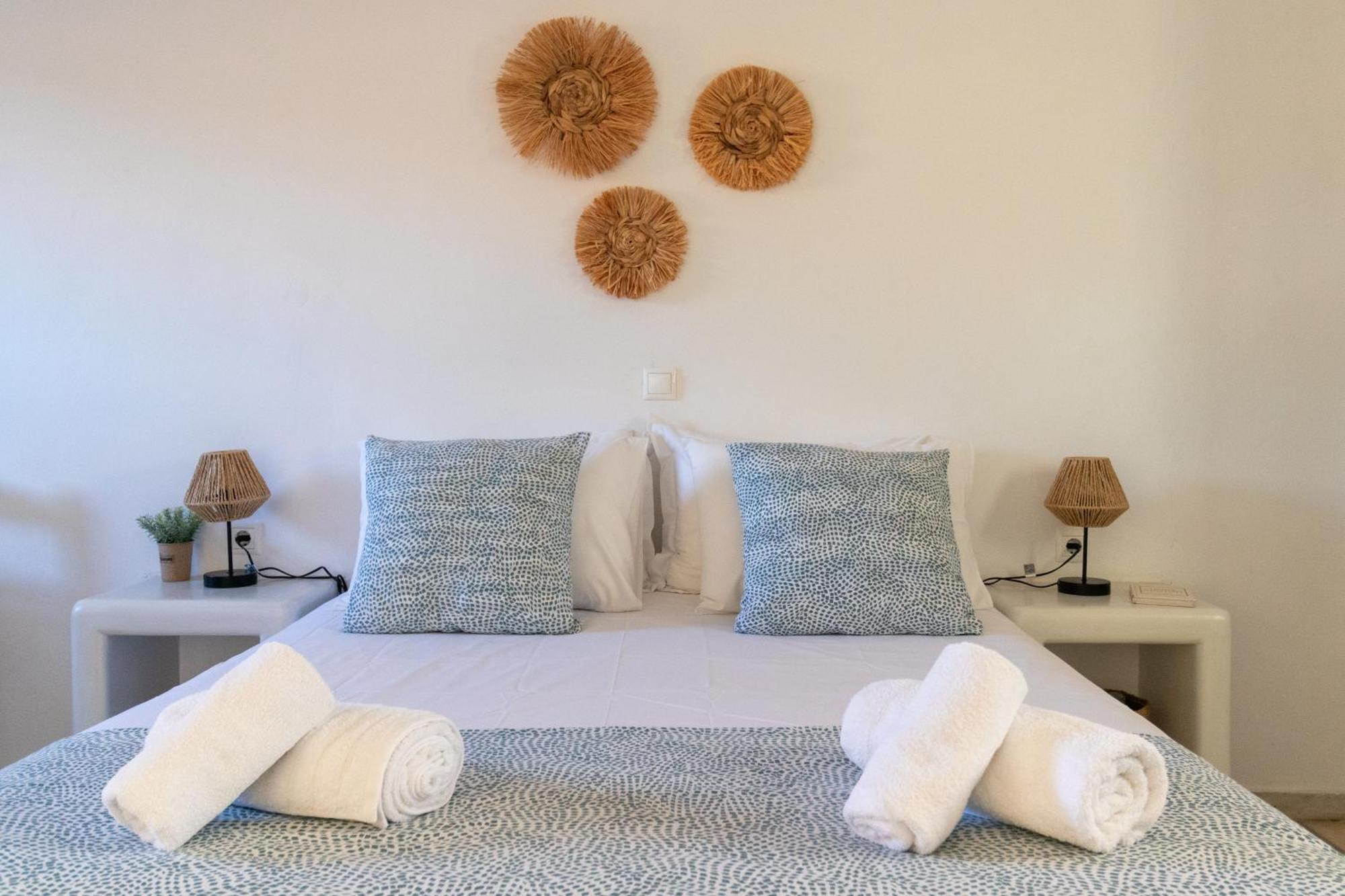Sunny Studios Naxos Aliko Beach Exterior photo