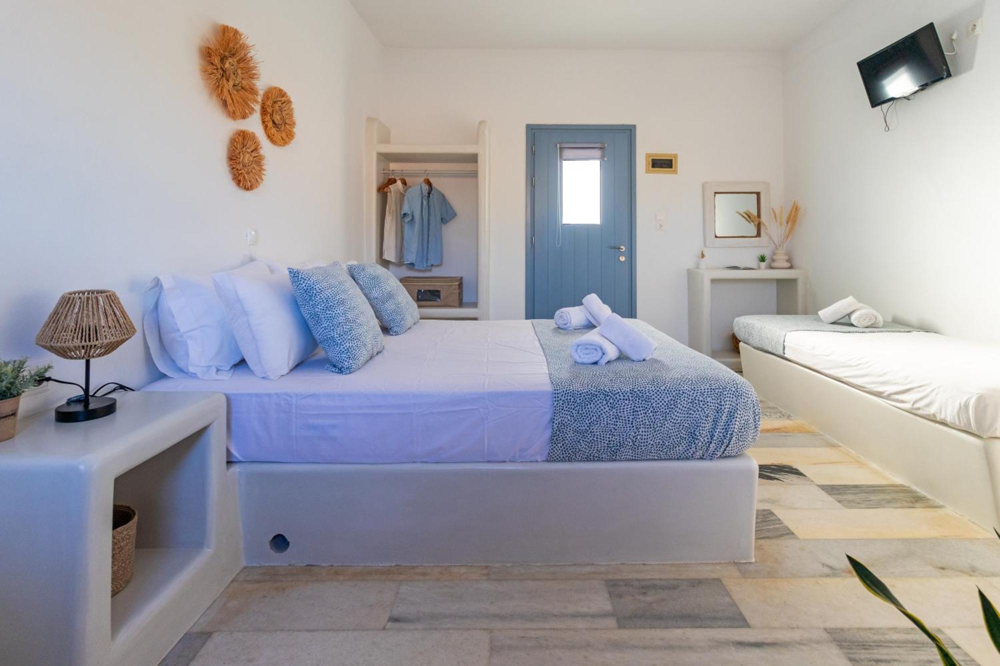 Sunny Studios Naxos Aliko Beach Exterior photo